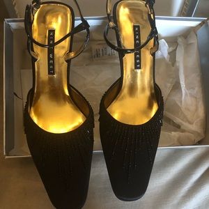 NINE WEST BEADED DRESS SHOES